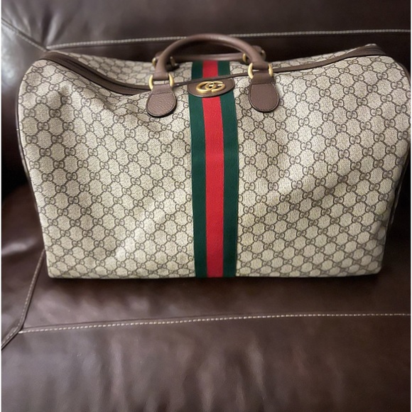 Gucci weekender duffle bag. Great condition. Barely used. - Picture 1 of 2